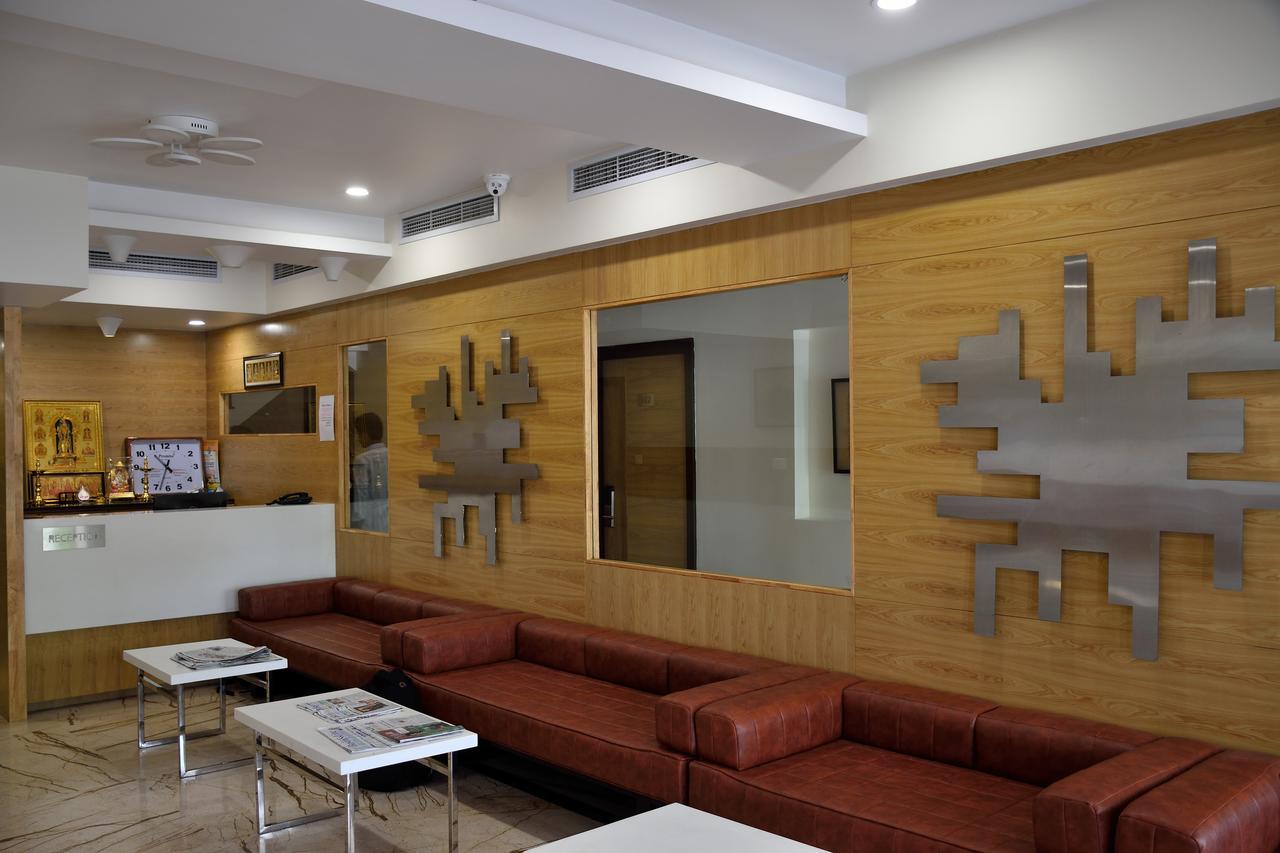 Hotel Laya Inn Ariyalur Esterno foto