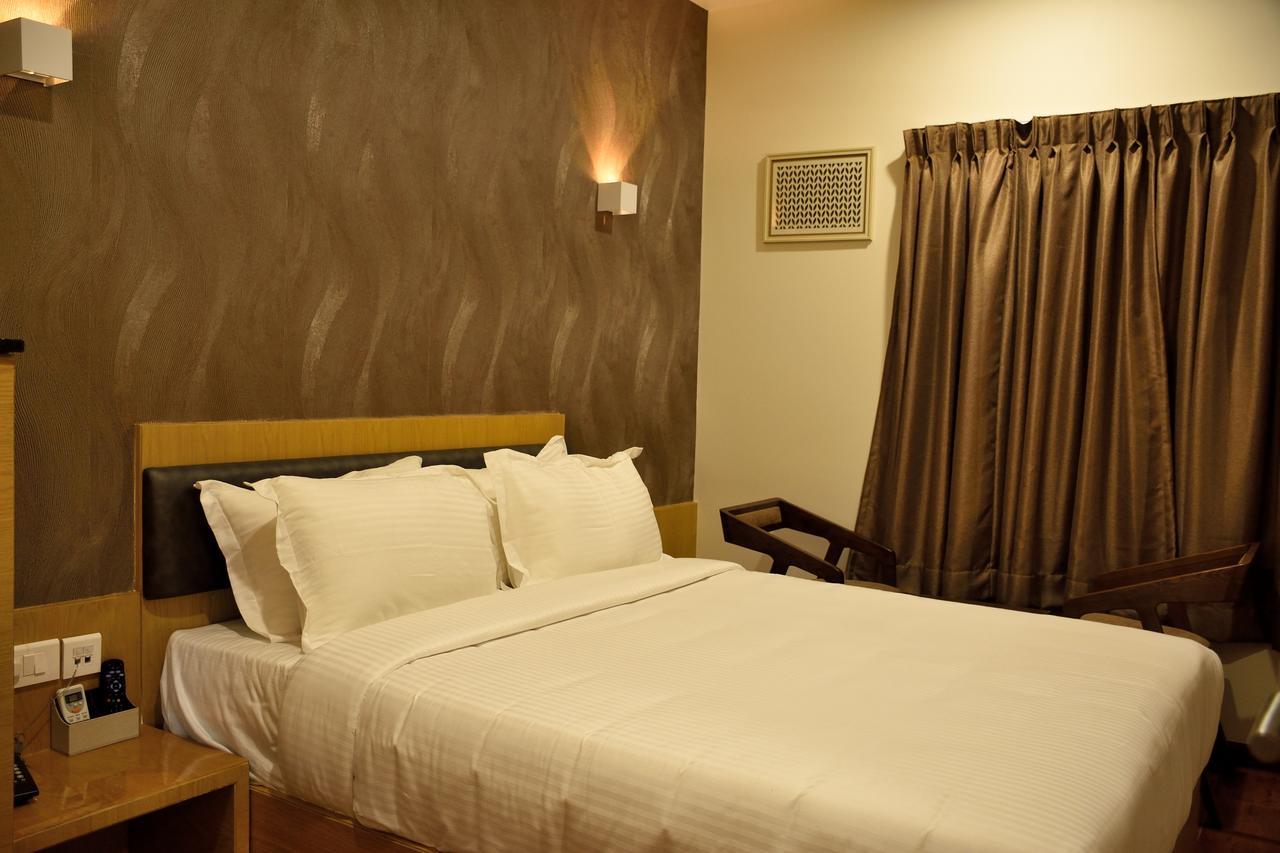 Hotel Laya Inn Ariyalur Esterno foto
