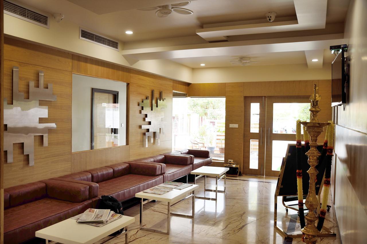 Hotel Laya Inn Ariyalur Esterno foto